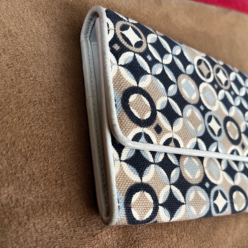 Celine Geometric Patterned Wallet - Picture 9 of 14